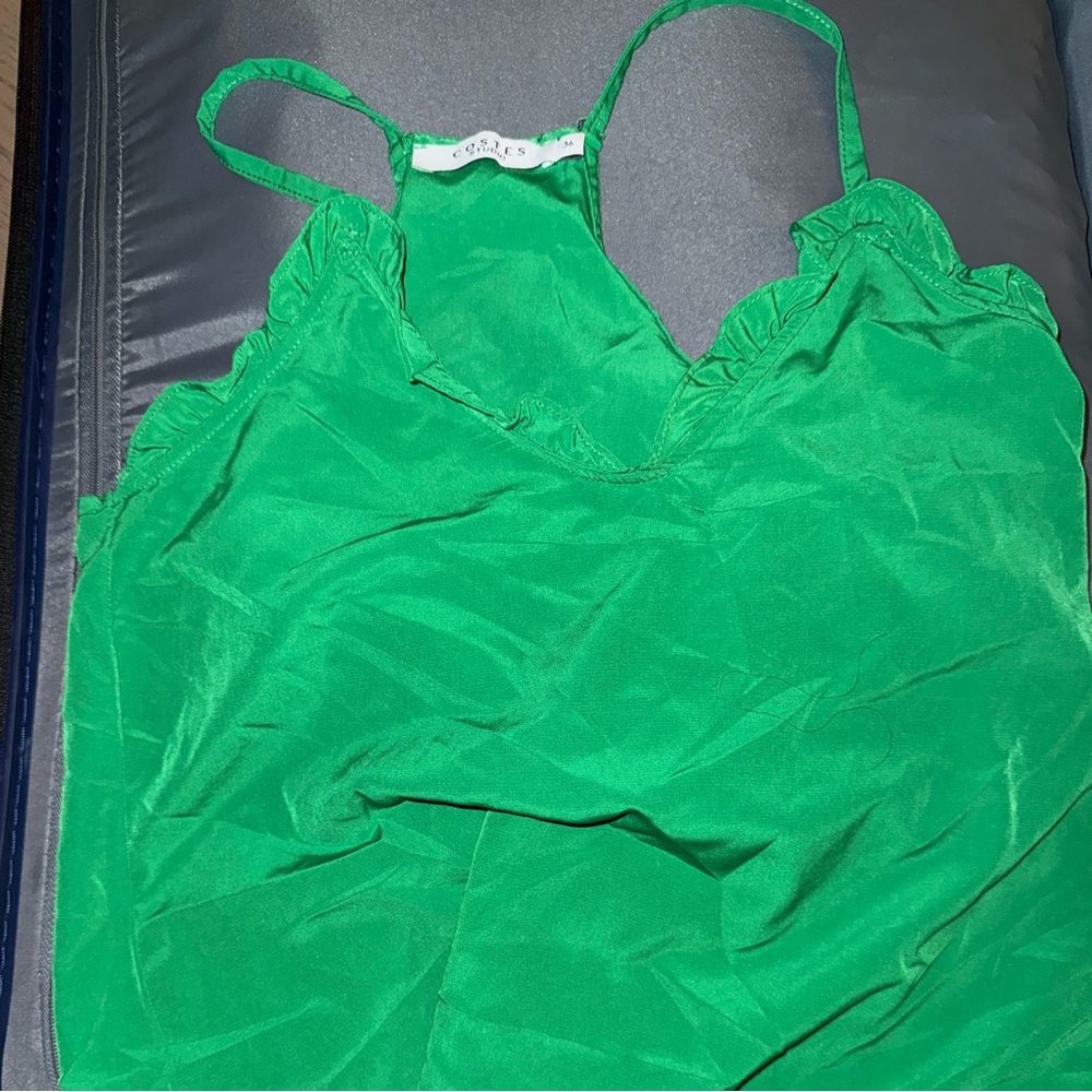 Green elegant top